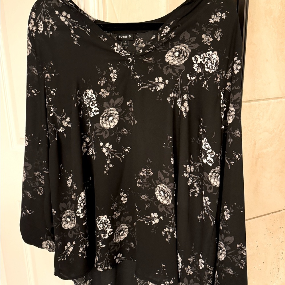 Size 2 torrid blouse. Black floral